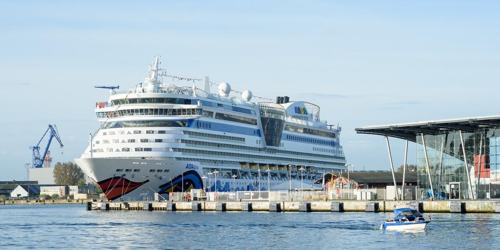 Urlaub Im Wintergarten Rostock-Lichtenhagen-Dorfアパートメント エクステリア 写真